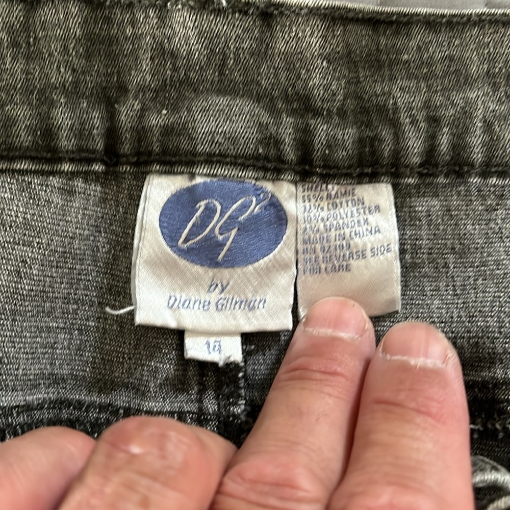 Diane Gilman Womans Olive Jeans - Picture 2 of 6